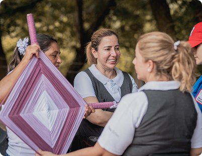 Damas Grises 2 Cruz Roja