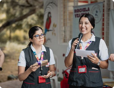 Damas Grises 3 Cruz Roja